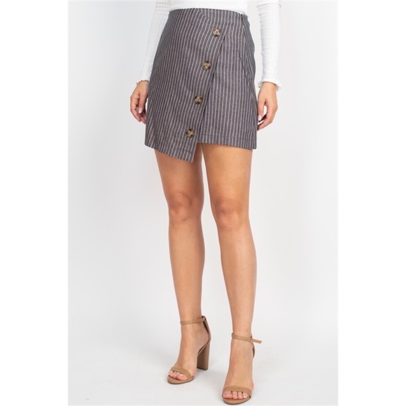 Chic Blue Denim Striped Asymmetric Pencil Skirt with Buttons - Picture 3 of 16